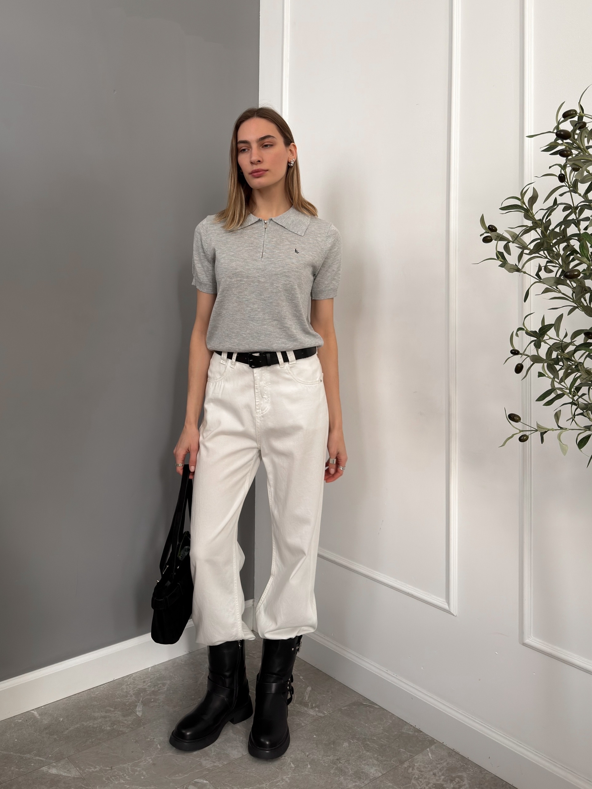 Поло трикотаж на замке буква h