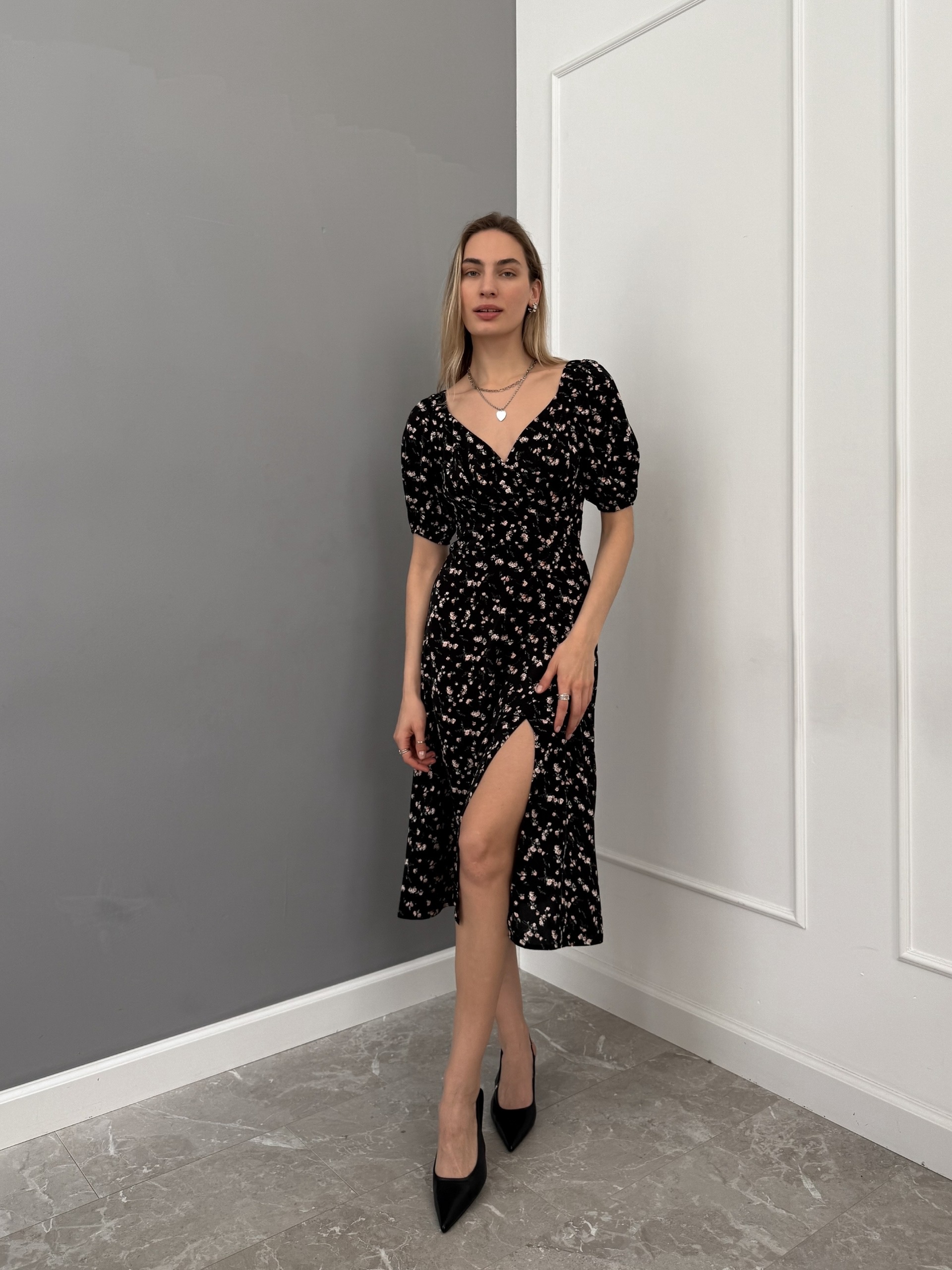 Платье Dress цветочн принт V вырез