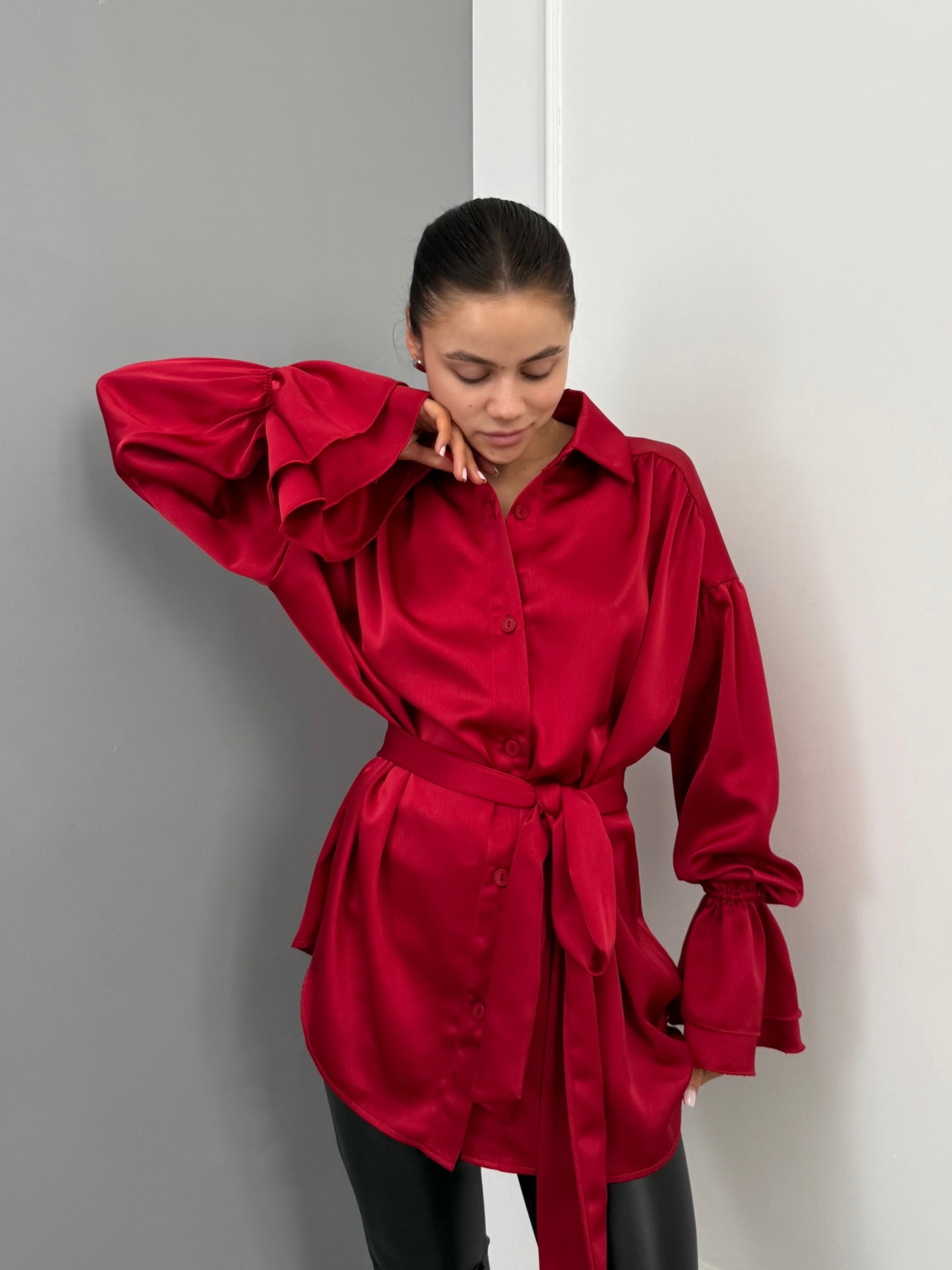Блуза A.Studio 926 атлас с поясом