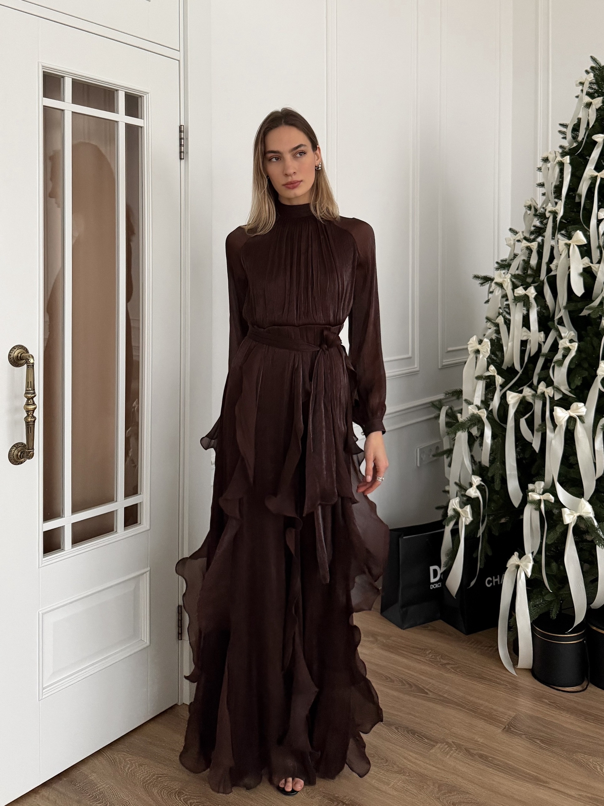 Платье длинное  Nalvvia с рукавом+ ворот на завязках