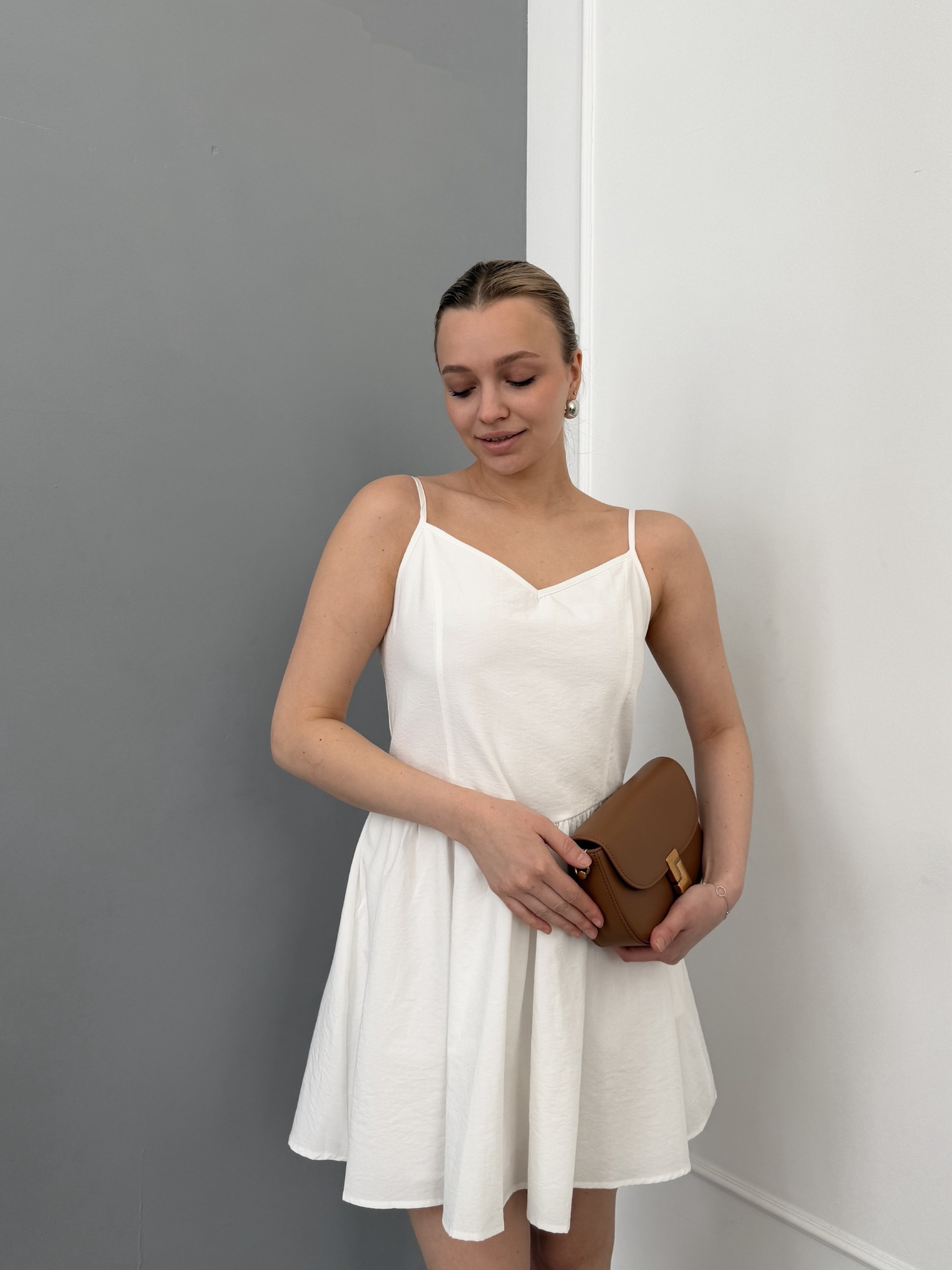 Платье The limon 8190-67 на тонких лямках простое