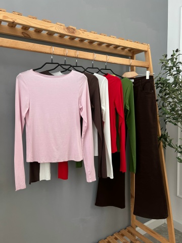 Джемперы, свитеры, водолазки - Кофточка W 9329 легкая однотон