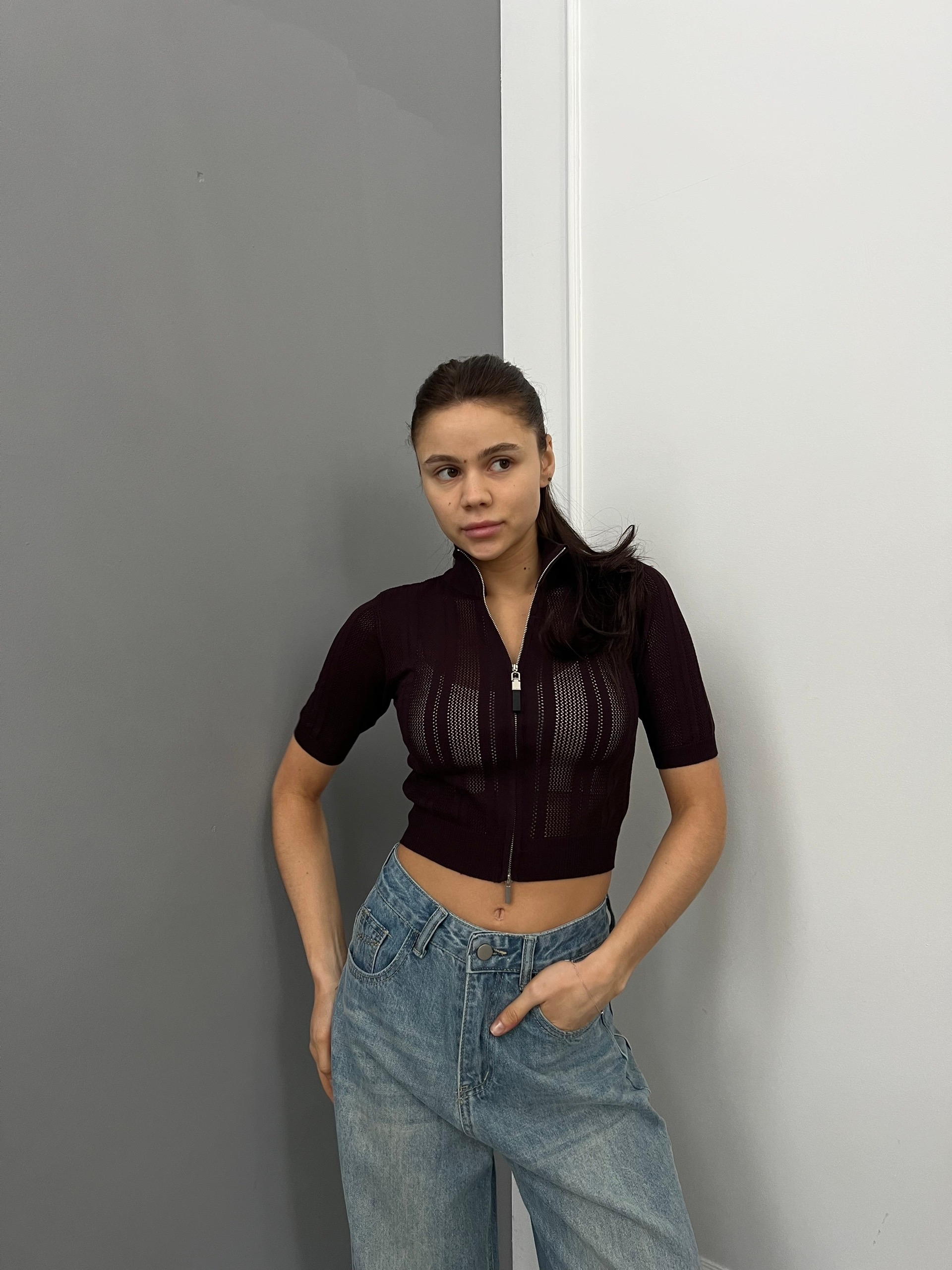 Футболка Korea 267  на замке перфорация