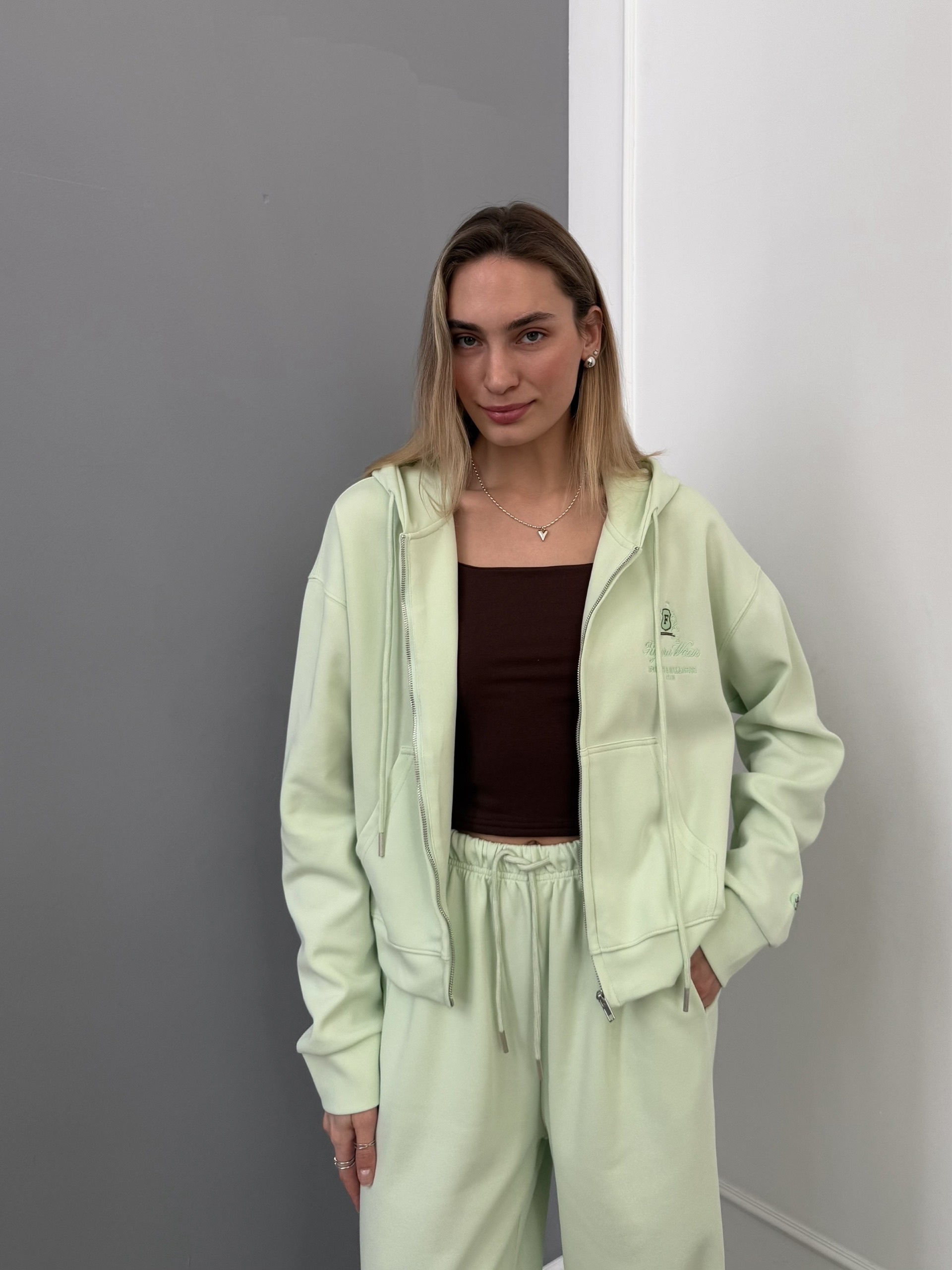 Костюм Korea 291095 толстовка на молнии надпись Figura wear+кюлоты на кулиске