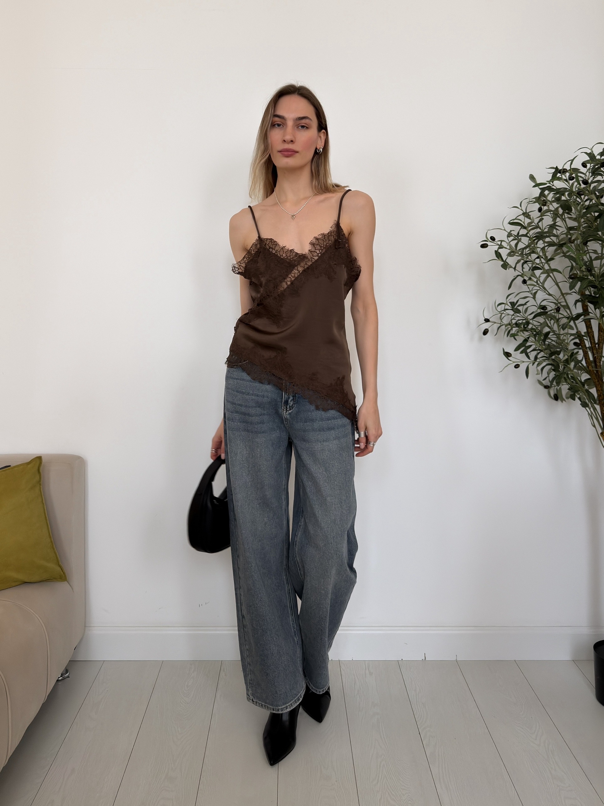 Майка The river C1D1876 кружево удлинение с боку