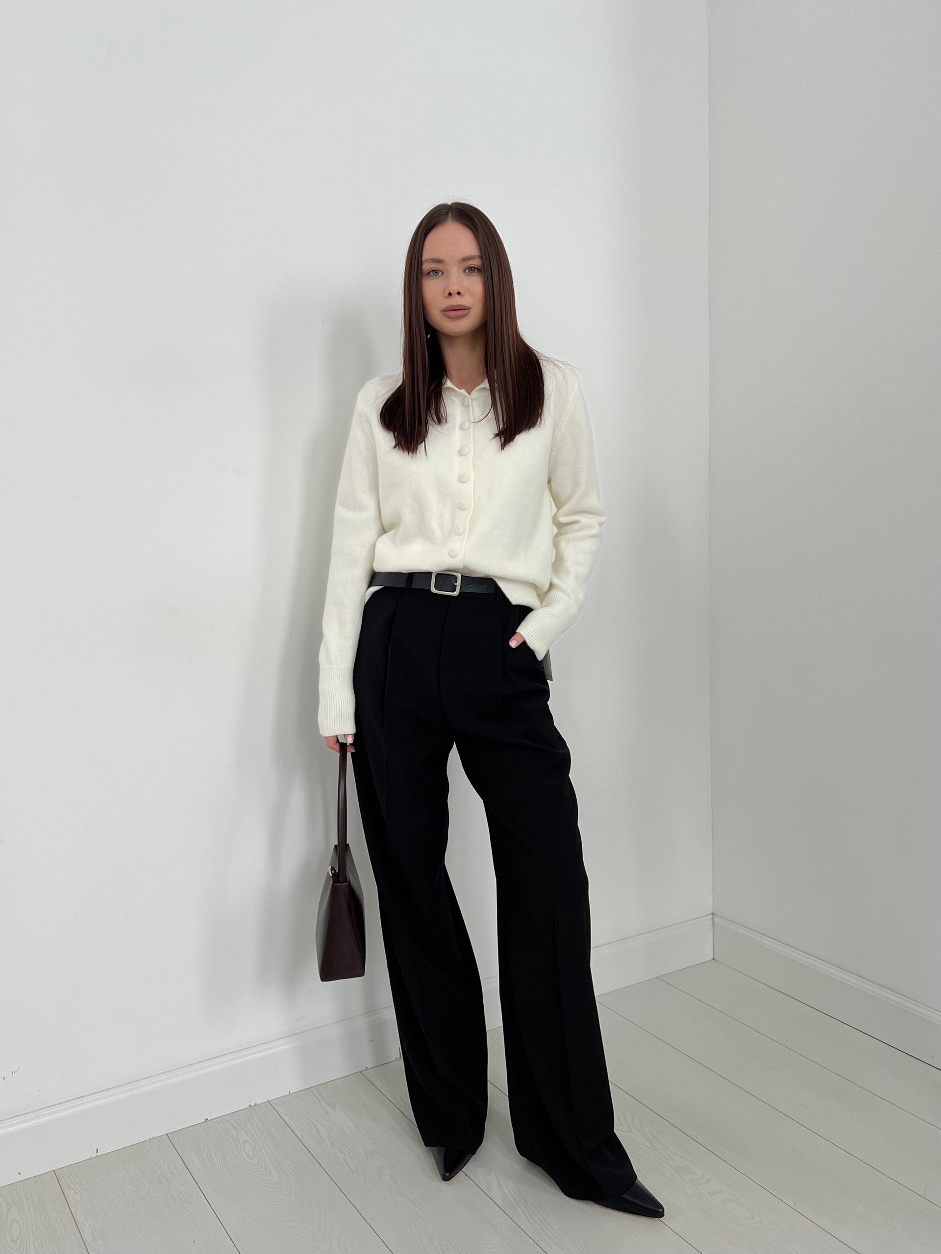 Брюки P001 прямые с ремнем