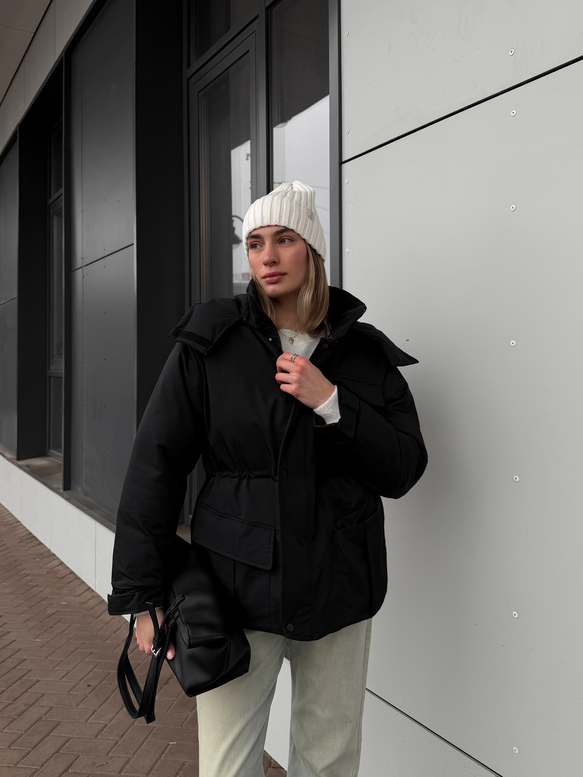 Куртка Base Girlie 1512 затяжки внутри