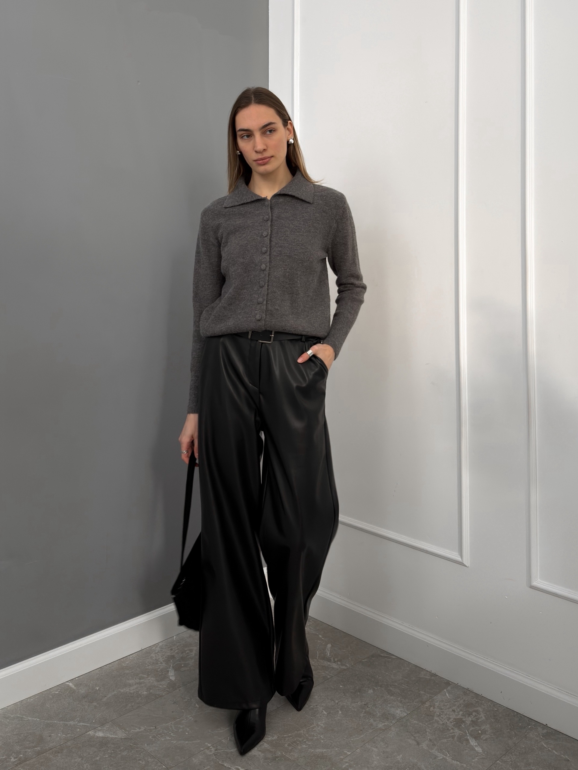 Кардиган MC STUDIO 2038 мягкие пуговки высокий ворот