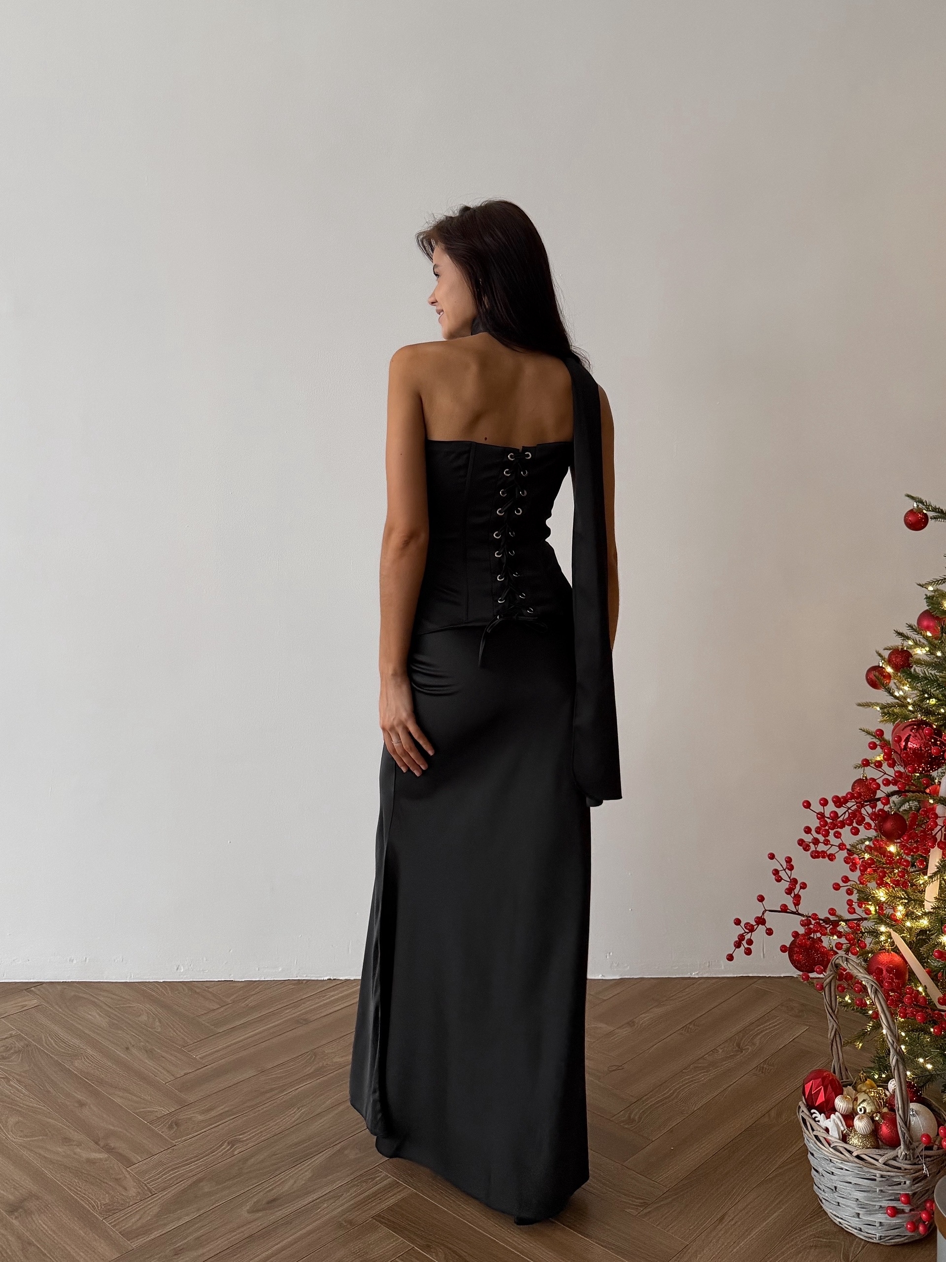 Костюм Tyga корсет на шнуровке+юбка+шарф