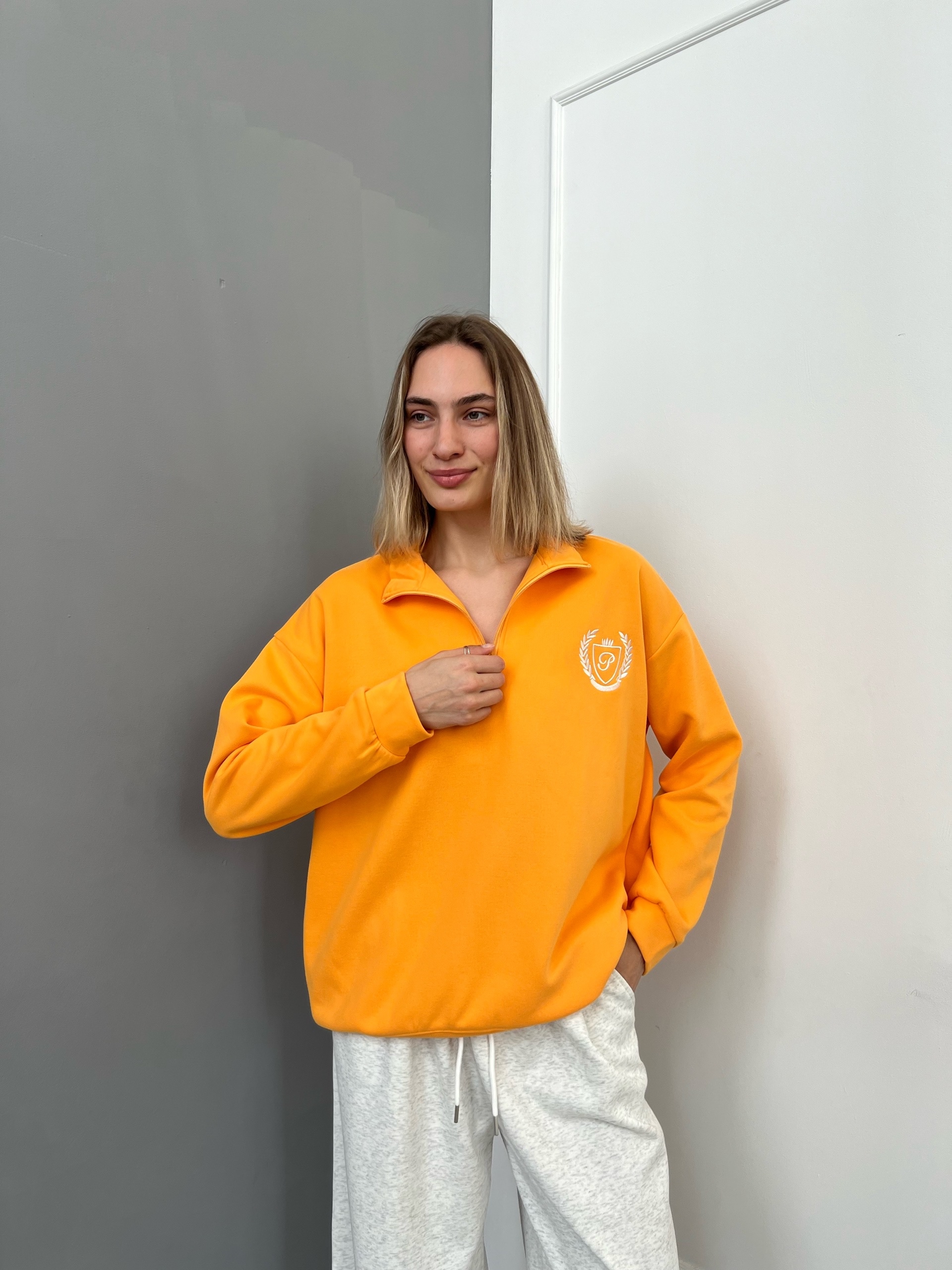 Свитшот 33code эмблема B264