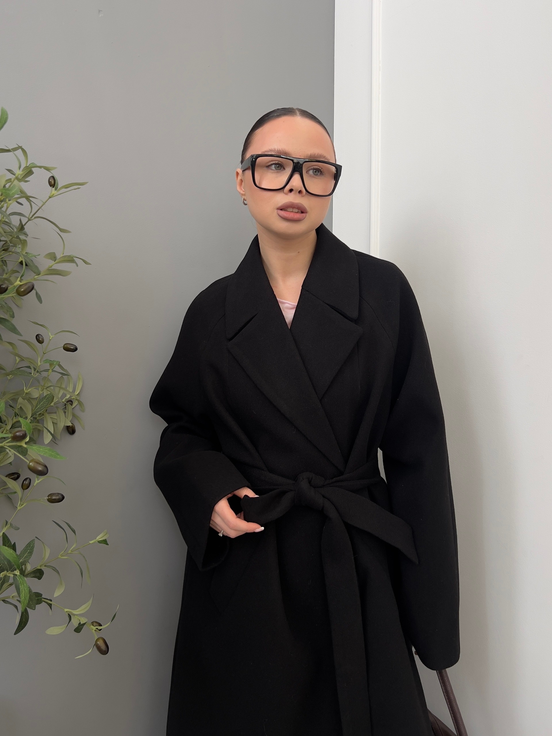 Пальто Aoyibao 8502 с поясом косые карманы