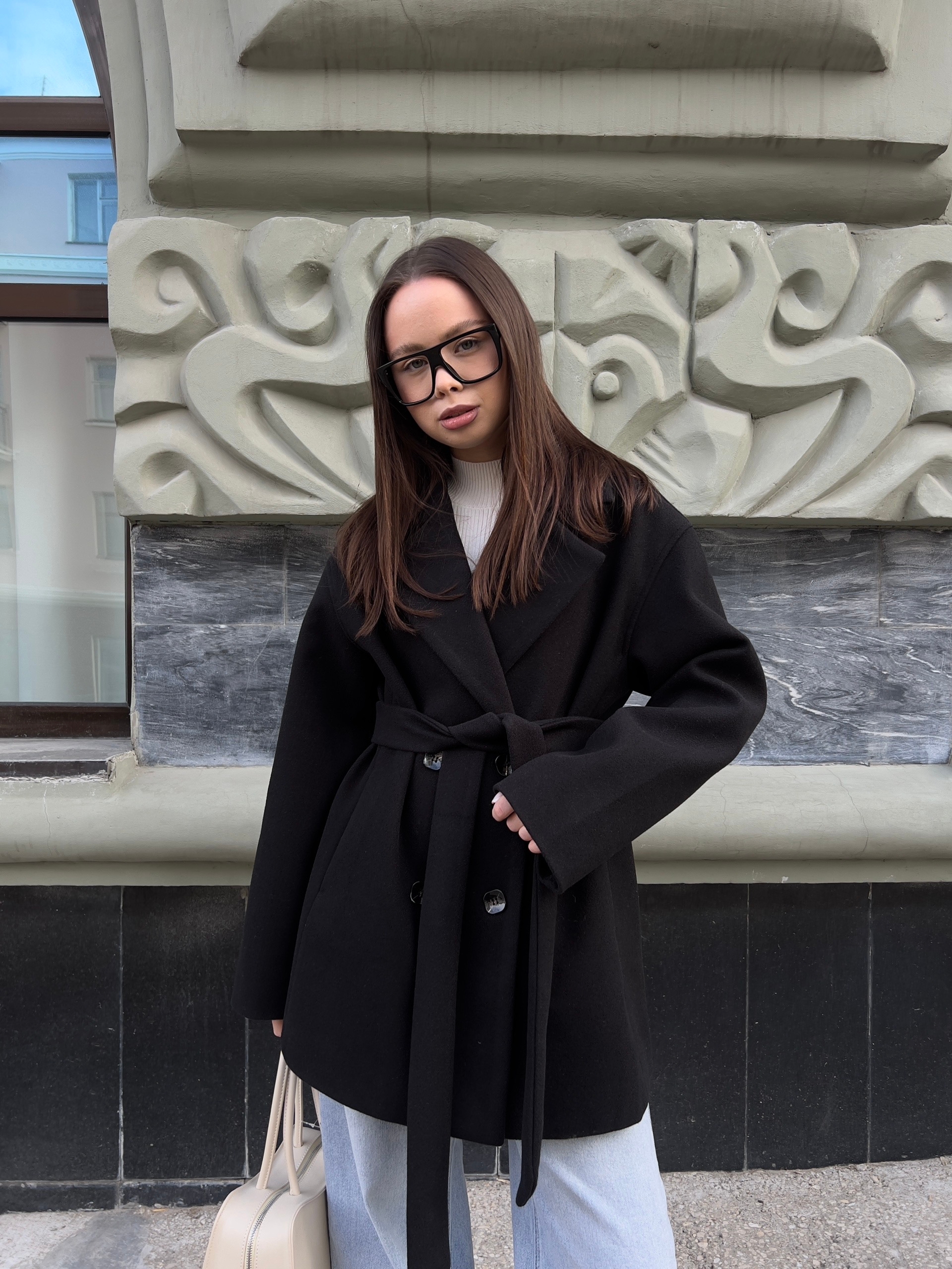 Пальто Aoyibao 8505 короткое