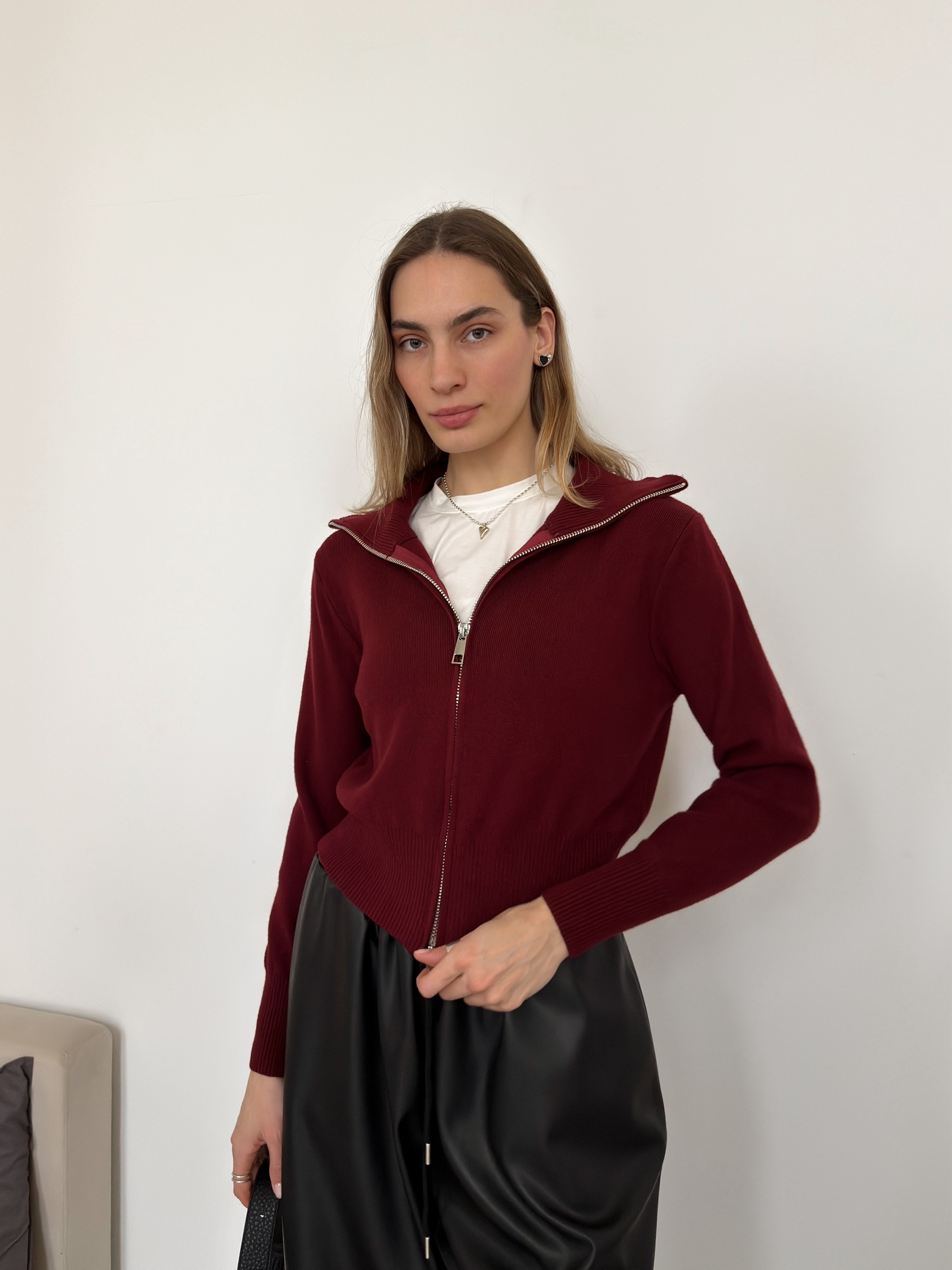 Джемпер на молнии низ рубчик