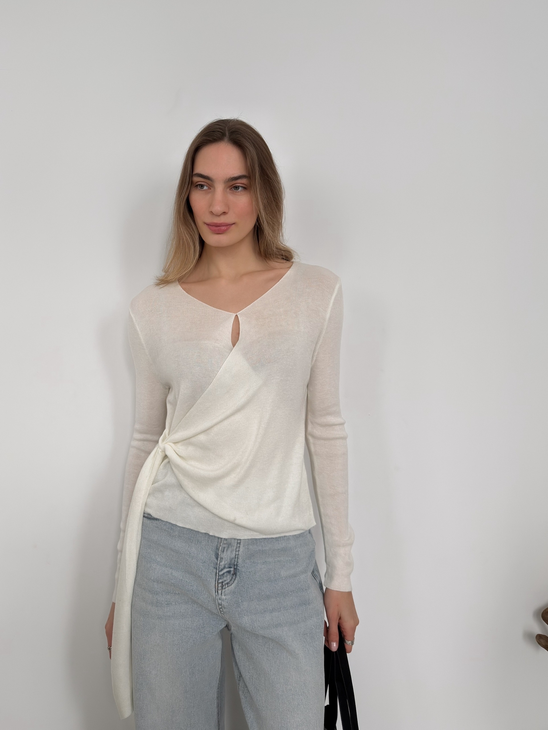 Джемпер тонкая вязка завязка сбоку