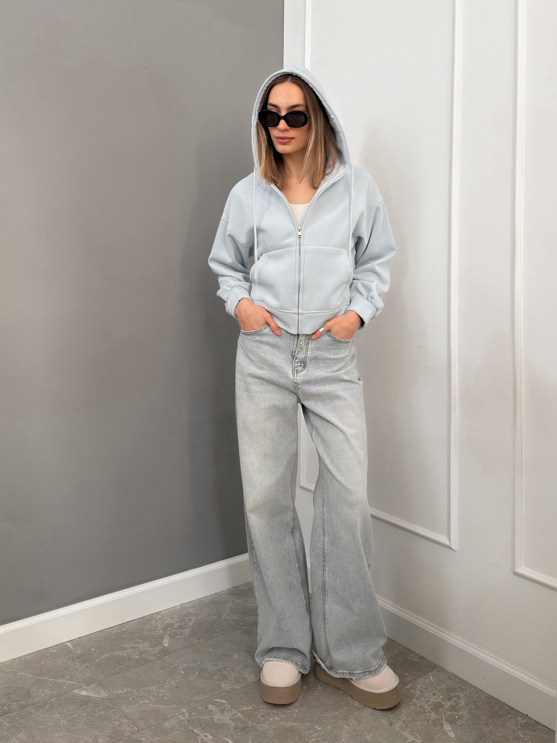 Худи W9095-1 на молнии флис