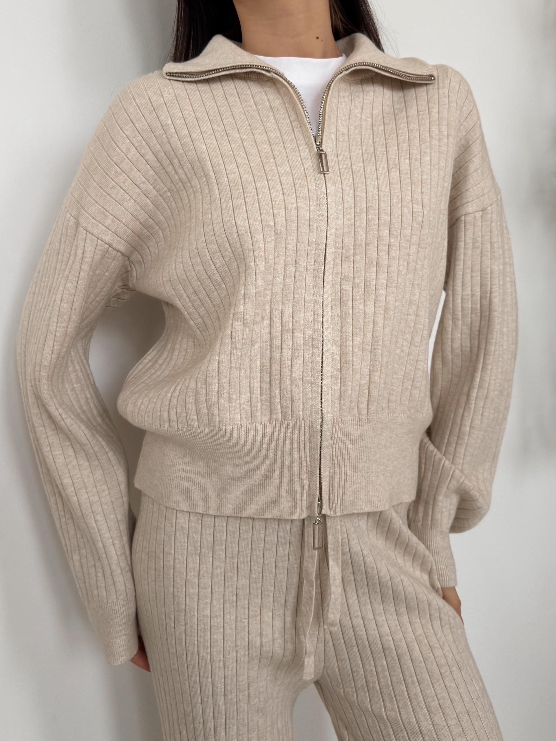 Костюм 376 джемпер на молнии+брюкт в рубчик