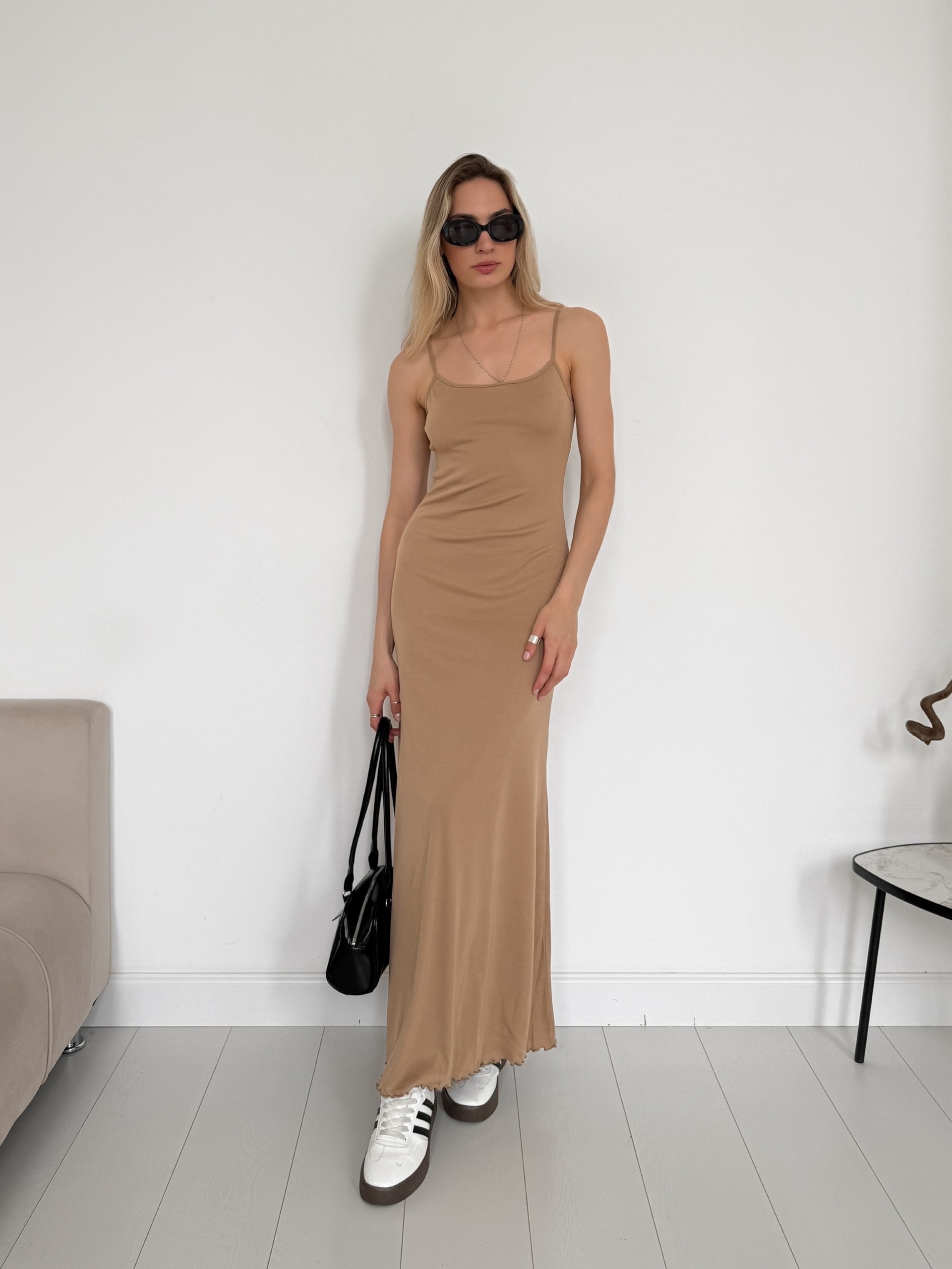 Платье SS 183 трикотаж макси на тонких лямках волнистый край