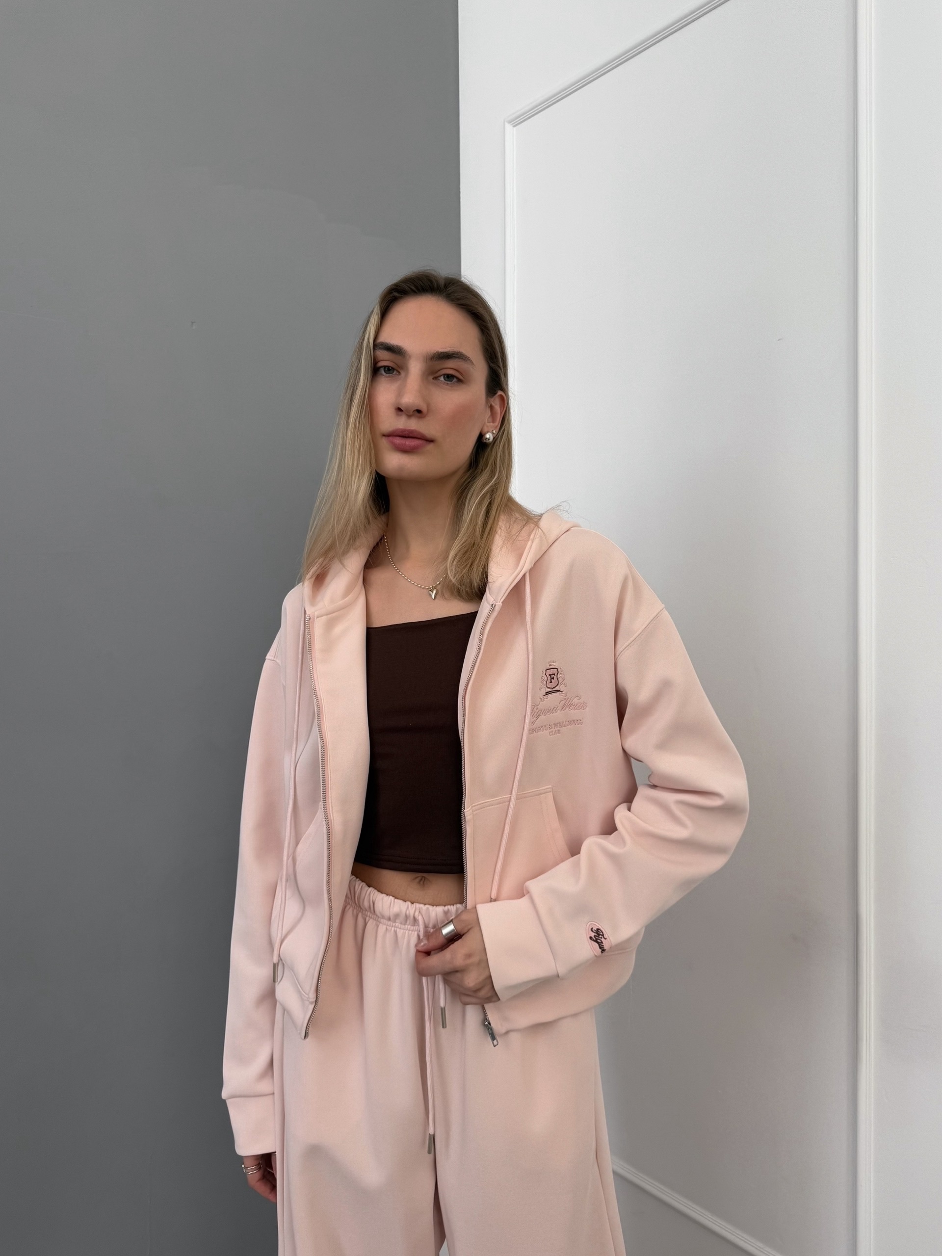 Костюм Korea 291095 толстовка на молнии надпись Figura wear+кюлоты на кулиске