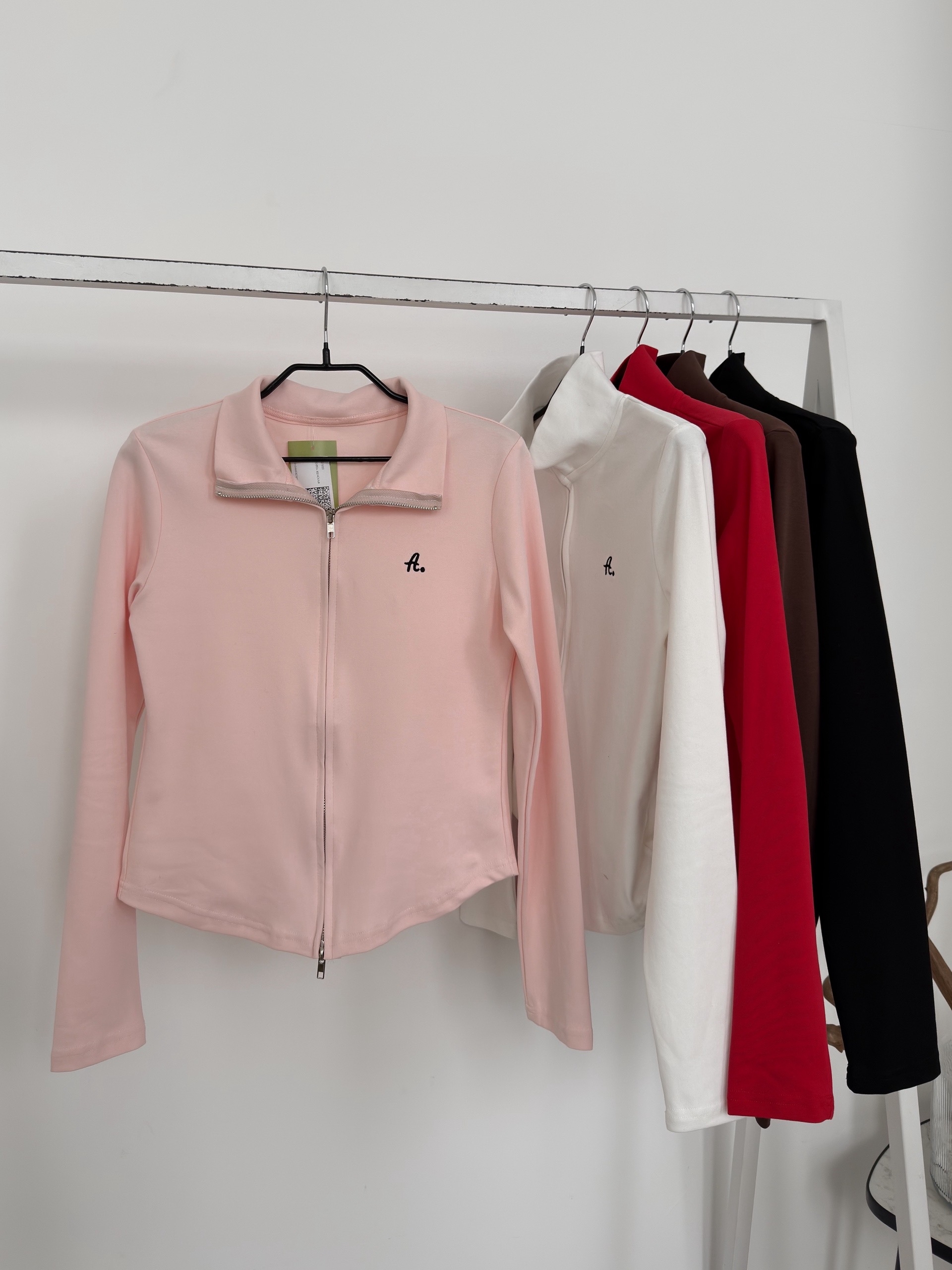 Кофточка  HZTA 19802 на молнии нашивка А