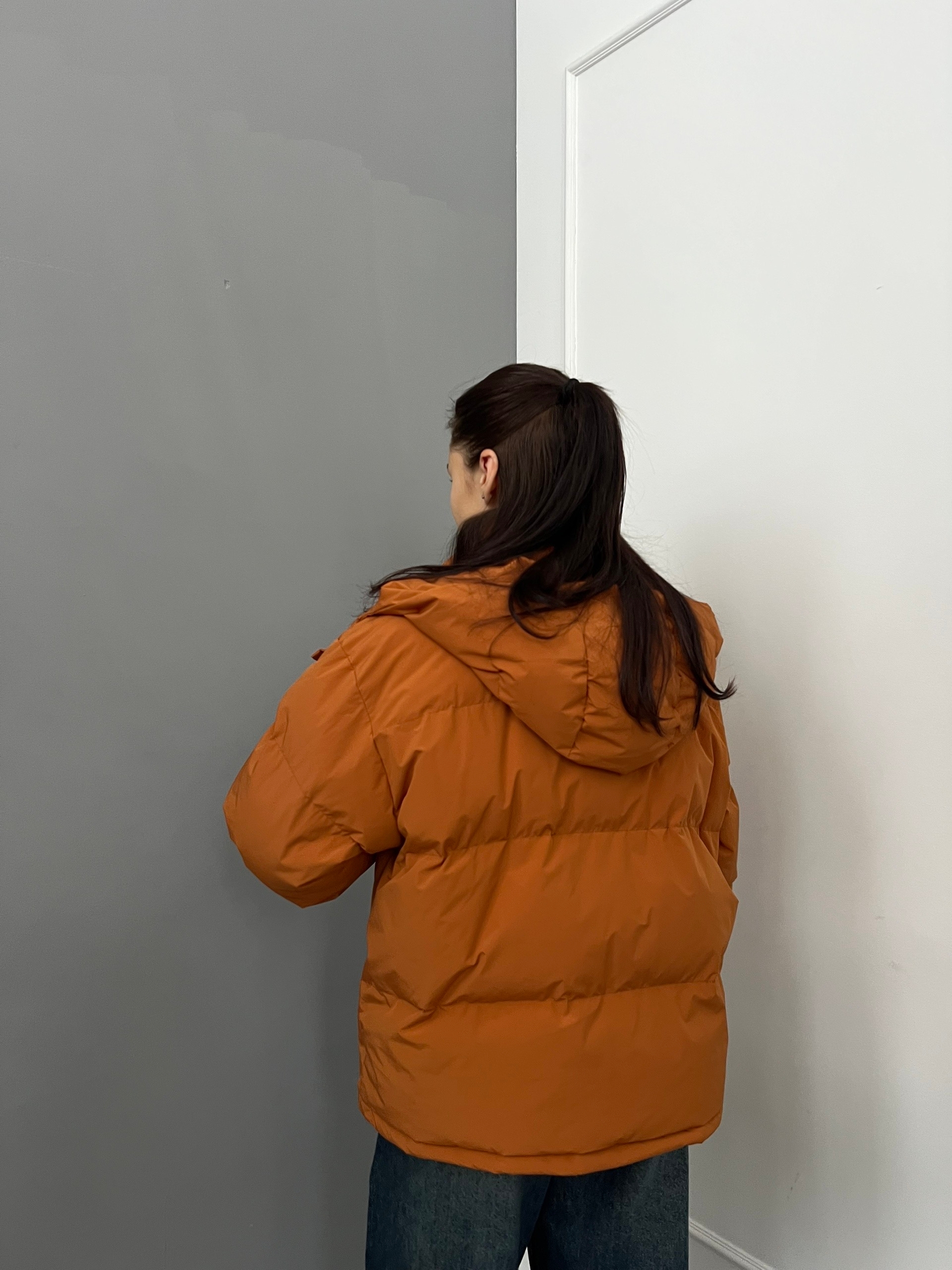 Куртка W 5939 короткая с капюшоном