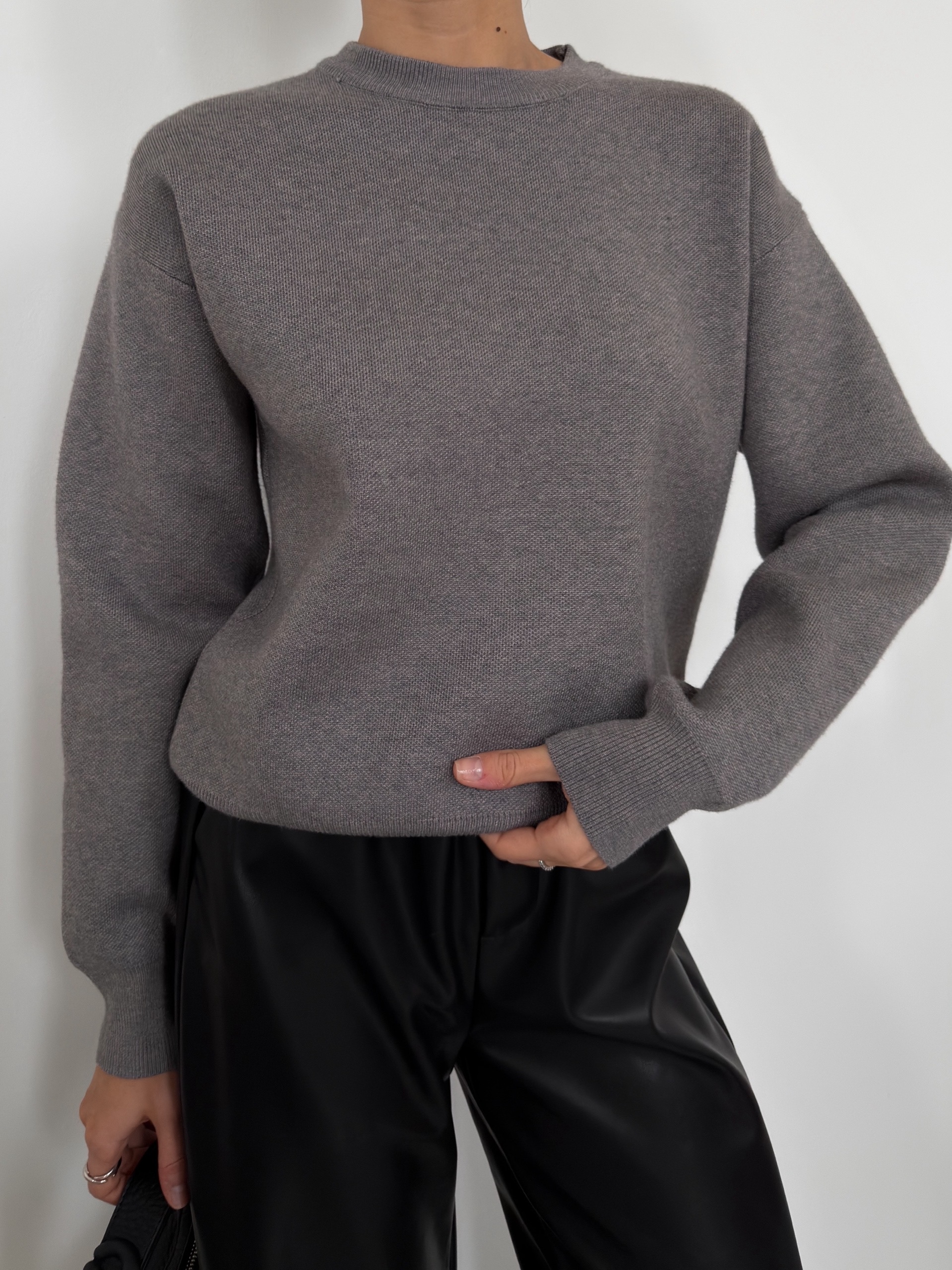 Джемпер Korea 649 круглый ворот