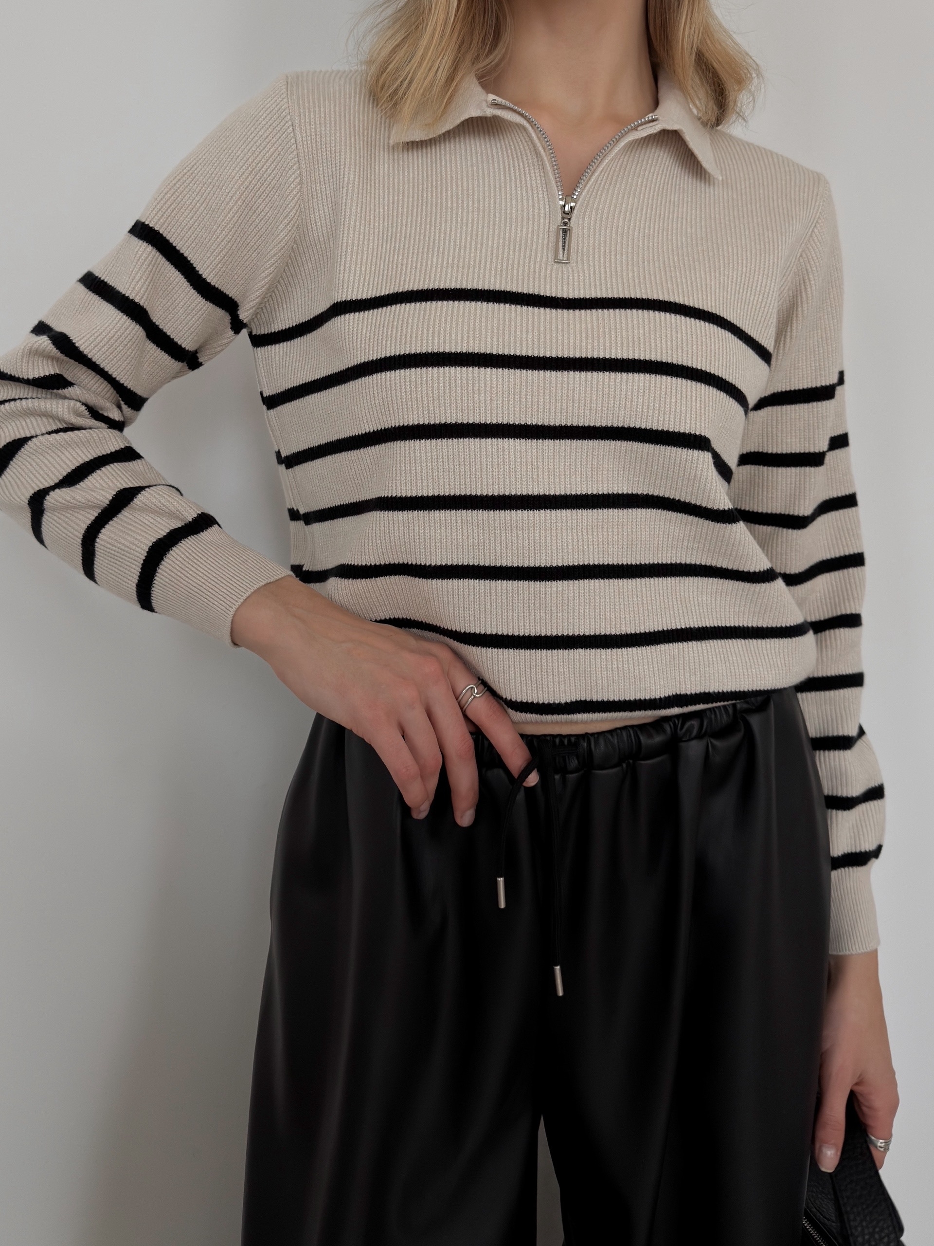 Джемпер S2172 ворот на замке полоска