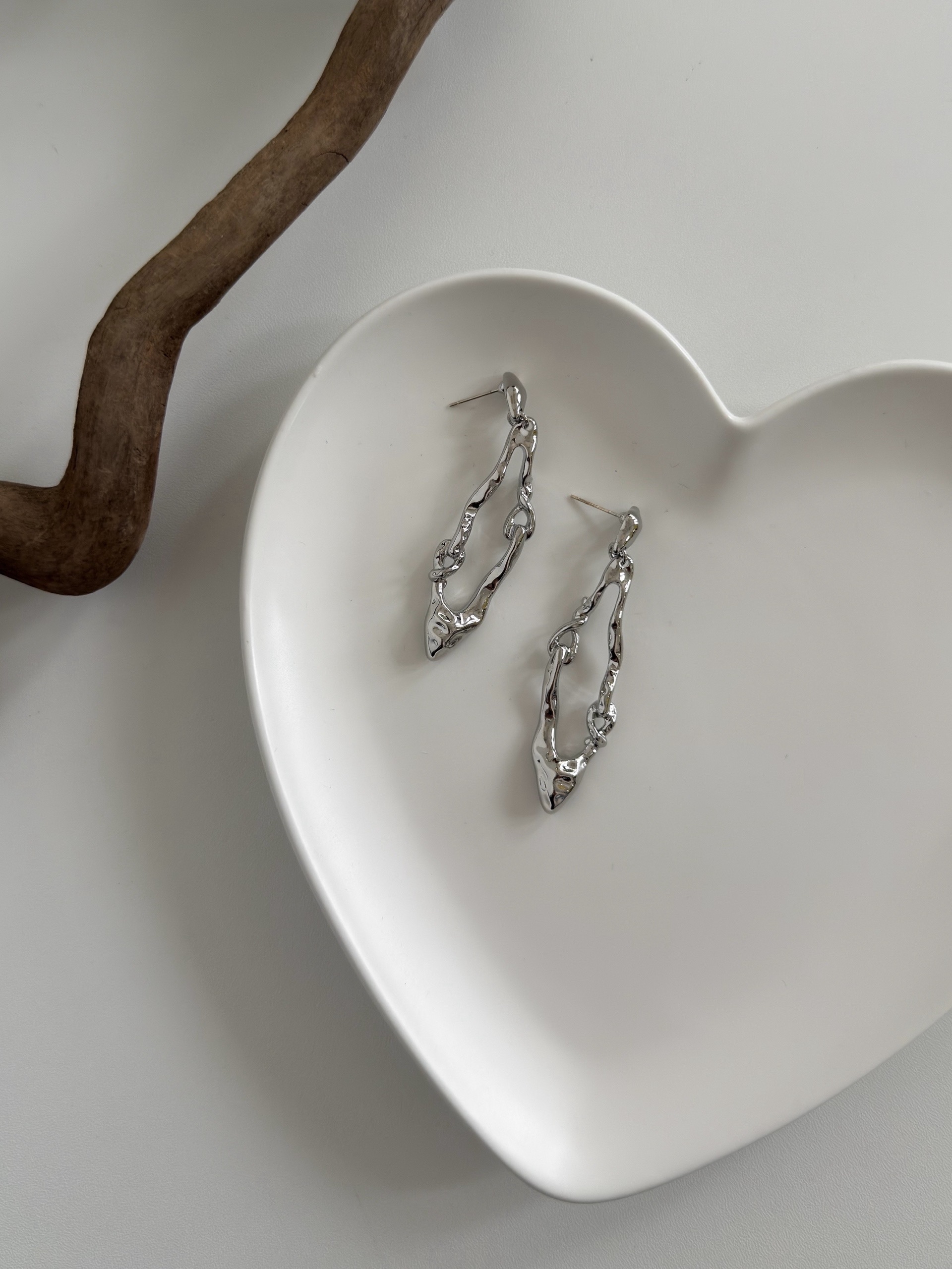 Серьги овал дыра мятый метал