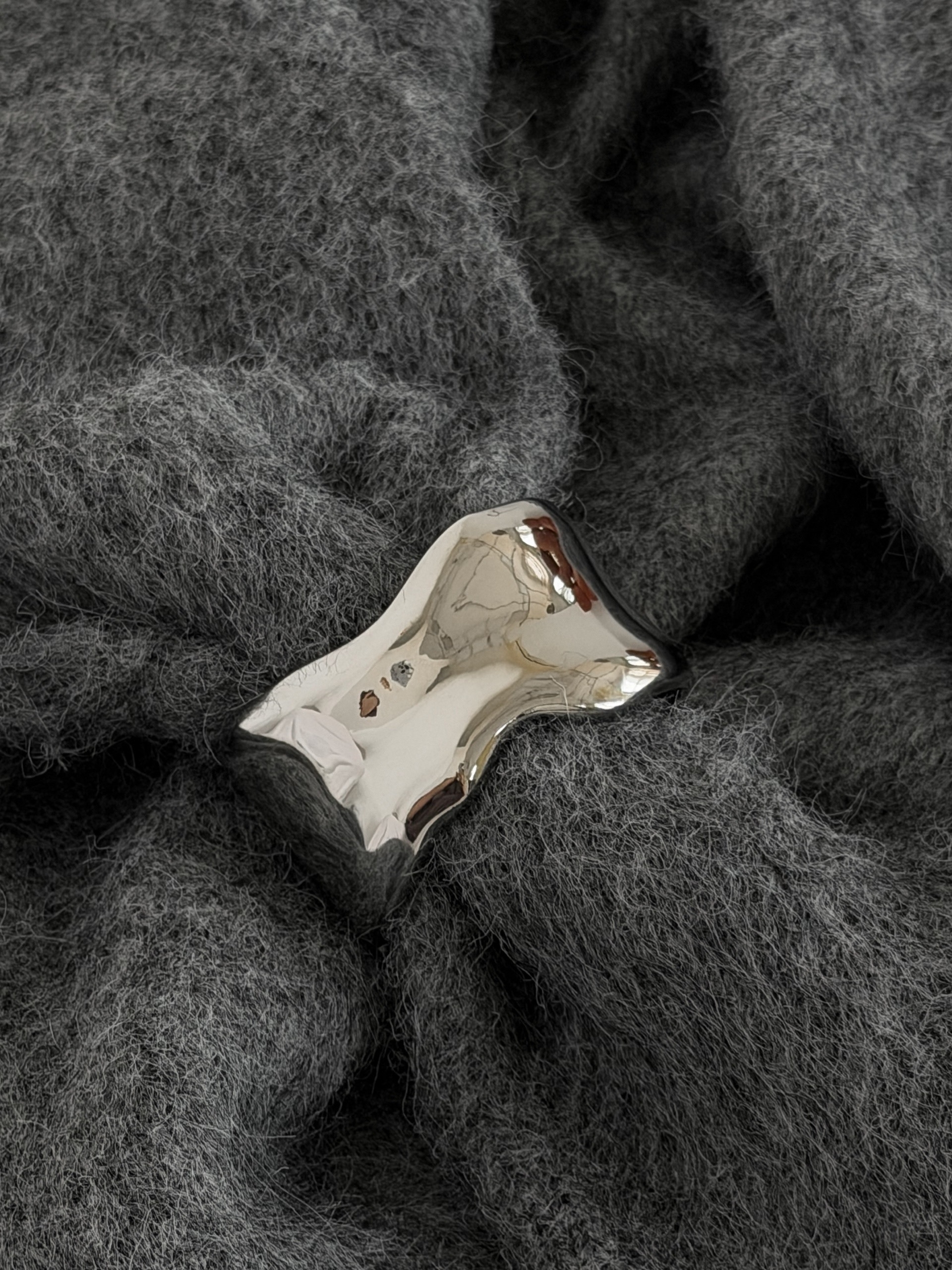 Браслет метал изогнутый