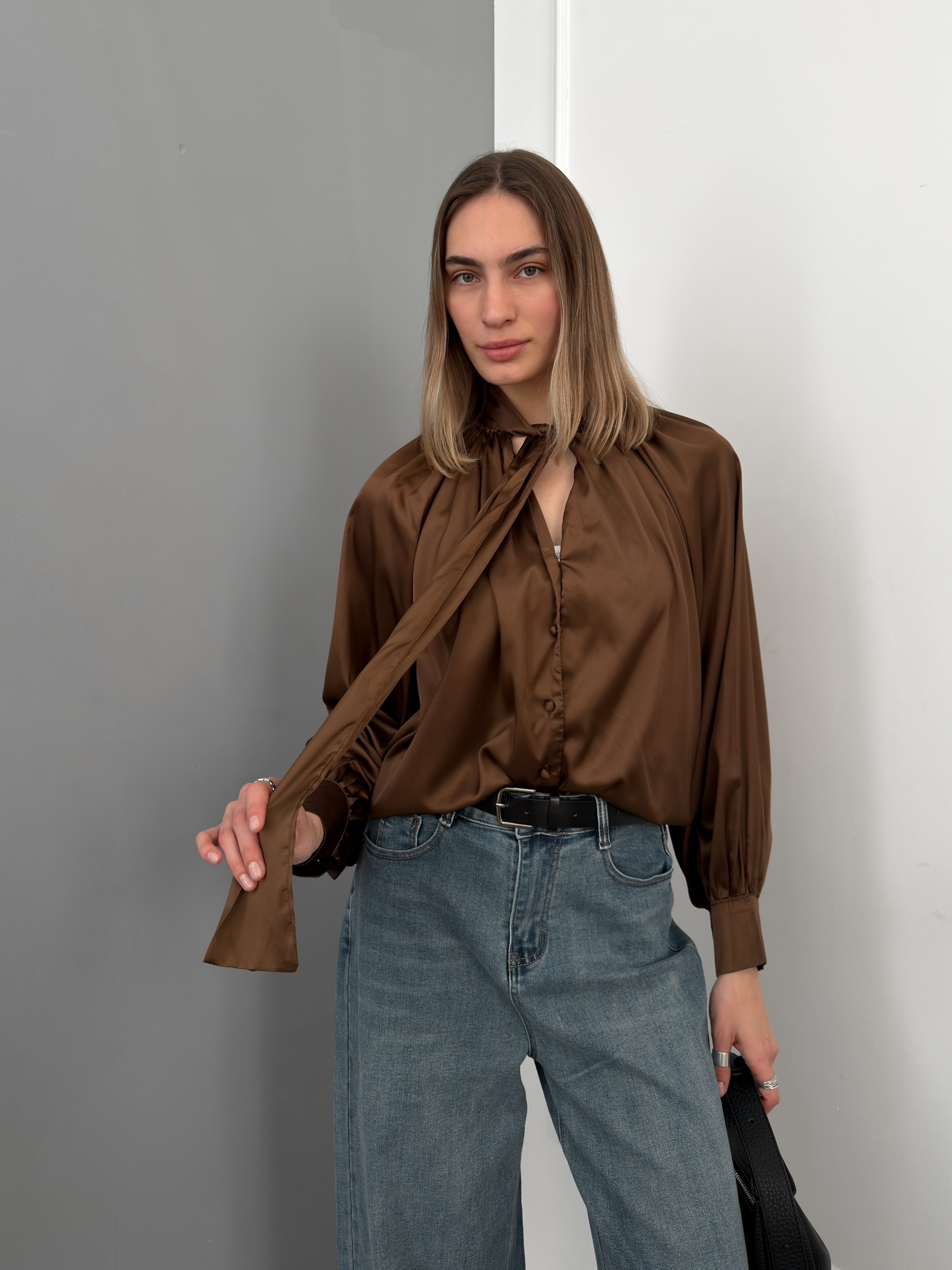 Блуза шелк 25134 завязки на вороте