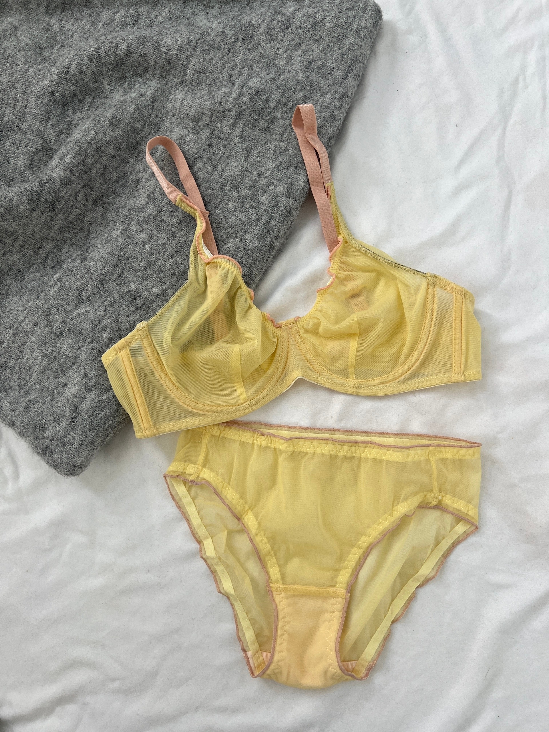 Комплект бюст+трсы Comfortable сеточка