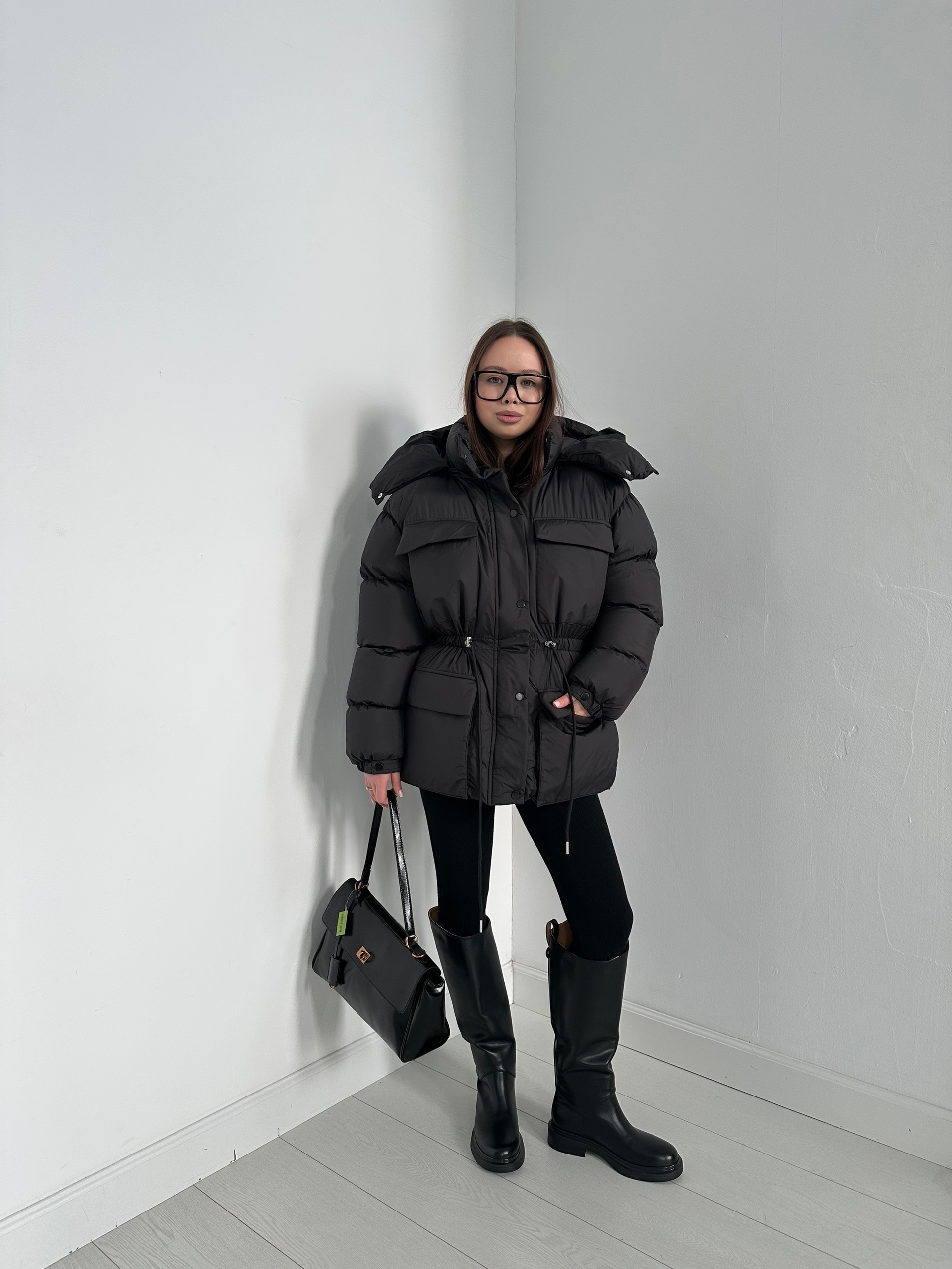 Куртка W 639  на кулиске короткая